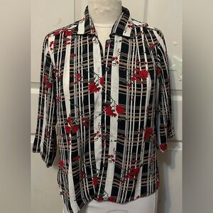 Tung Yuen multi color Floral Women's Top size medium